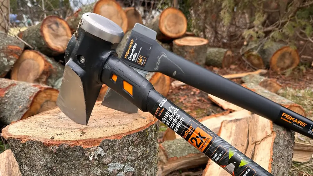 Fiskars X27 Super Splitting Axe - Wood Splitter 1