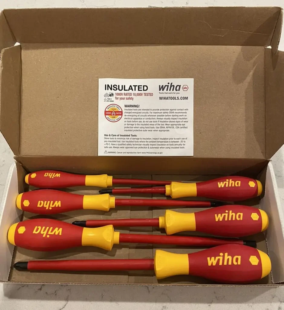 Wiha 32095 19-Piece 1000V Insulated Screwdriver Set