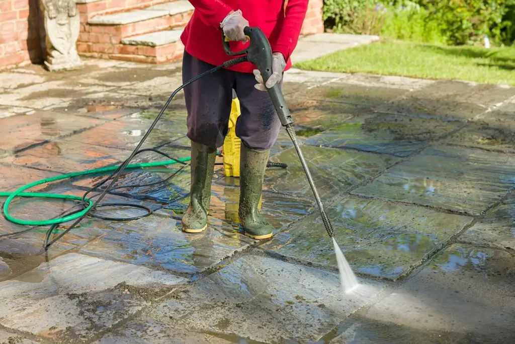 pressure-washing-driveway