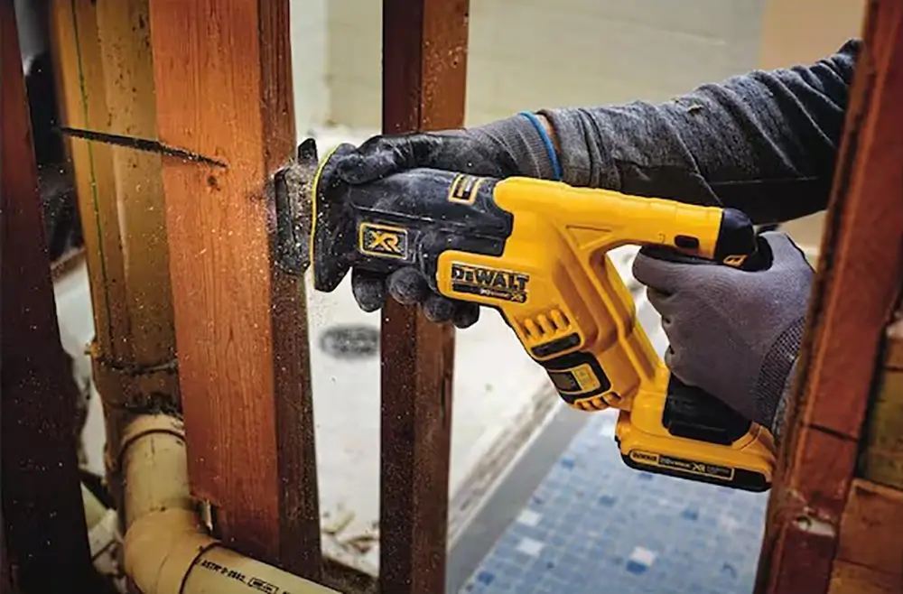 DEWALT Reciprocating Saw